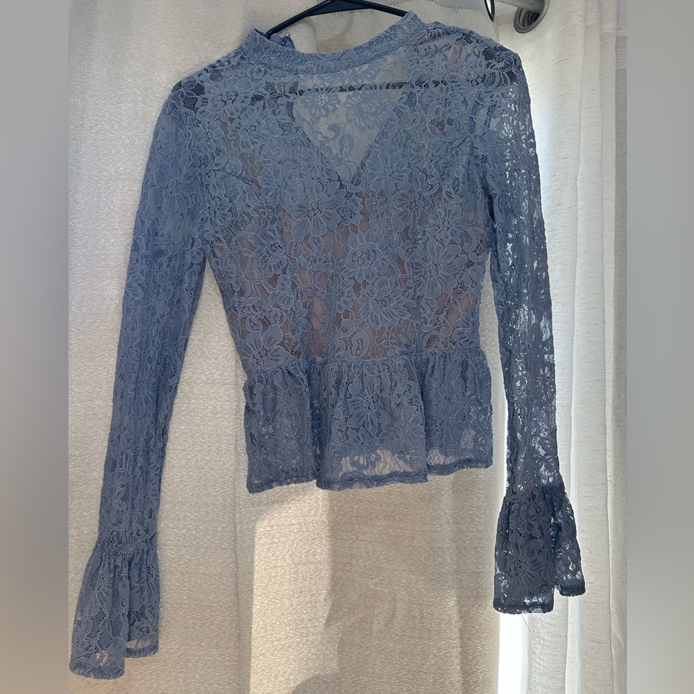 Light blue lace top (S) never worn